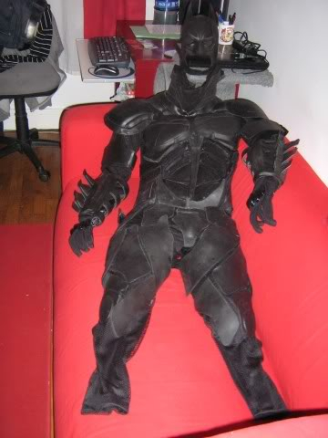 costume BATMAN TDK, fini juste a temps pour l'imax le 13 08 213640x480