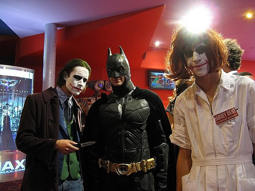 costume BATMAN TDK, fini juste a temps pour l'imax le 13 08 2774348486_1f402dd58e