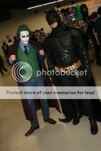 batman TDK , 2eme version du costume en convention... 2856413895_e86134e5bf_b640x480