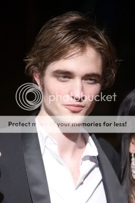 Robert Pattinson Normal_0237E0