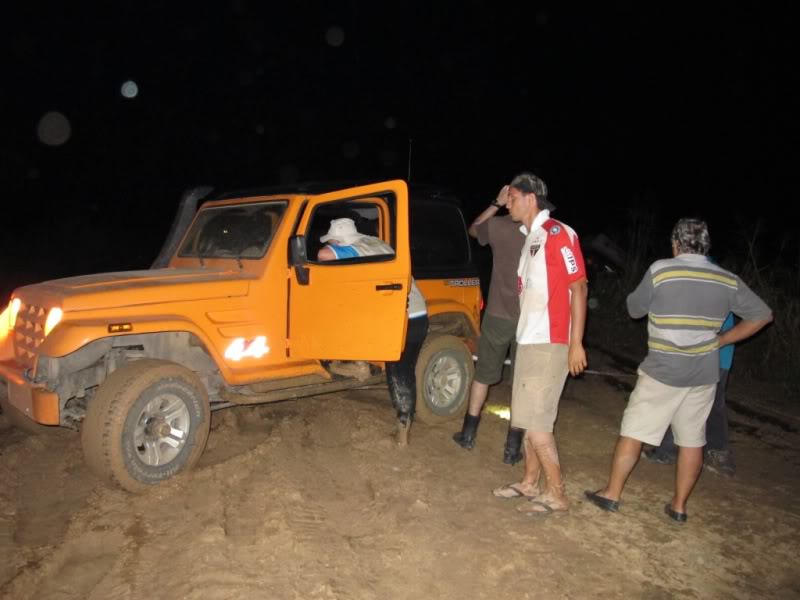 Rodovia Transpantaneira - Pantanal - Brasil Atoleiro10