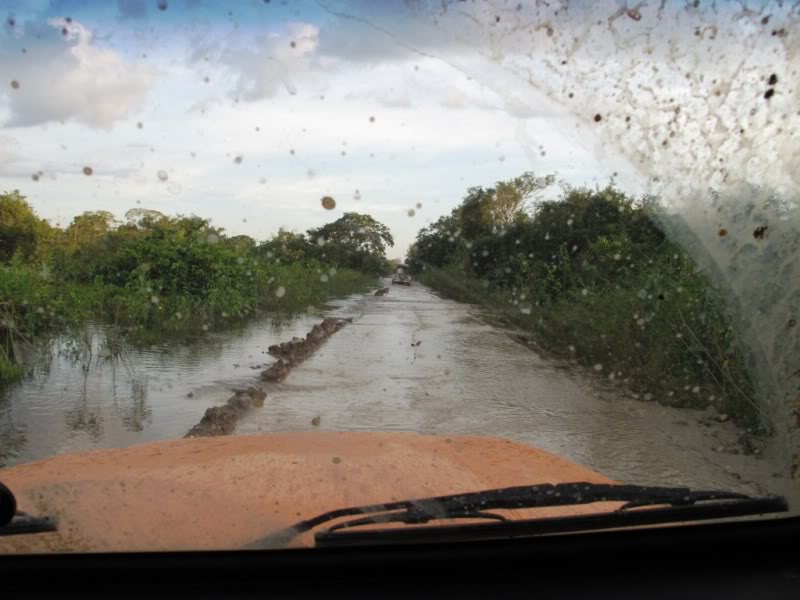 Rodovia Transpantaneira - Pantanal - Brasil Atoleiro3