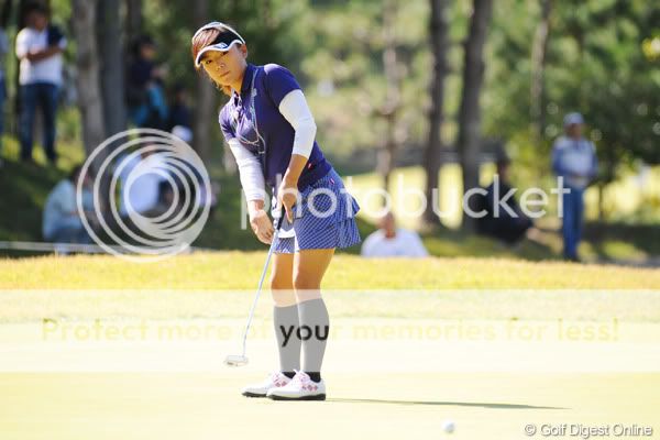 Park Hee Young @ HSBC Women's Champion 2010 - Page 4 16797_600400-1