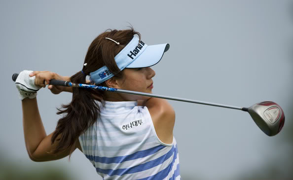 Park Hee Young @ HSBC Women's Champion 2010 HondaPTTLPGAThailandRoundTwoyTfrco_