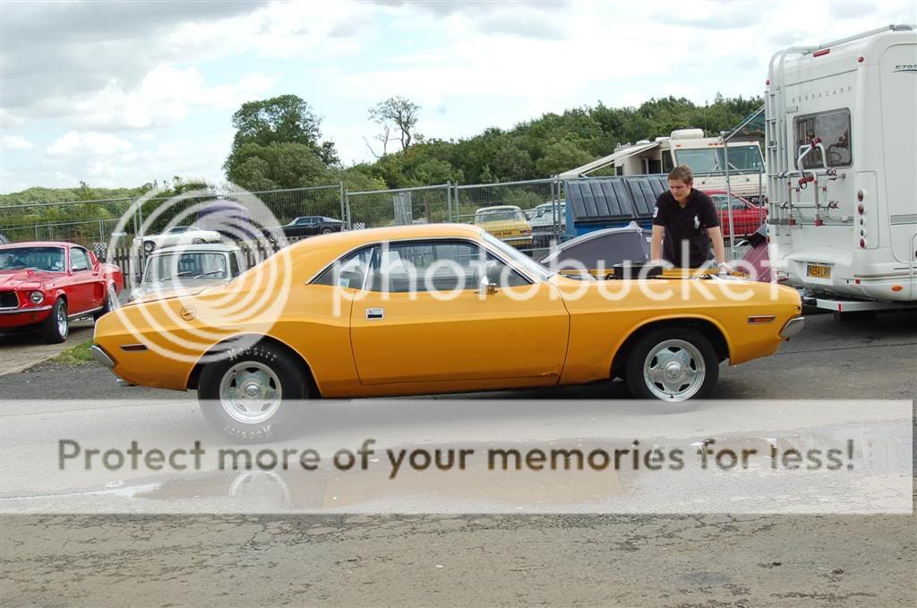 1970 Dodge Challenger 11