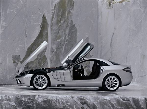     Mercedes-Benz_SLR_McLaren_6