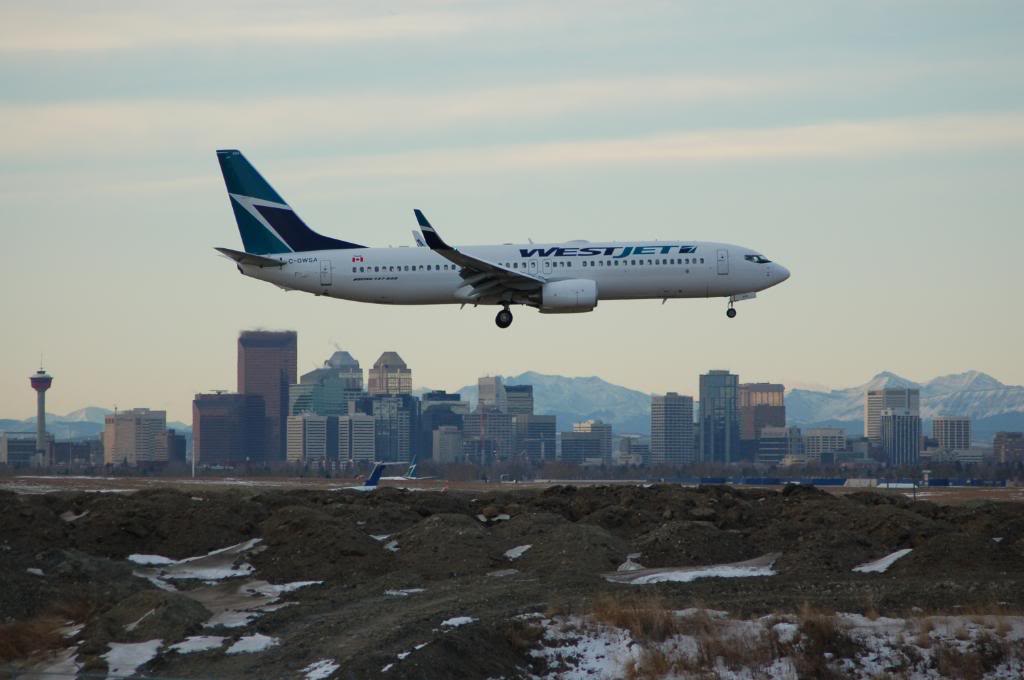 Calgary International (YYC / CYYC) DSC_0052