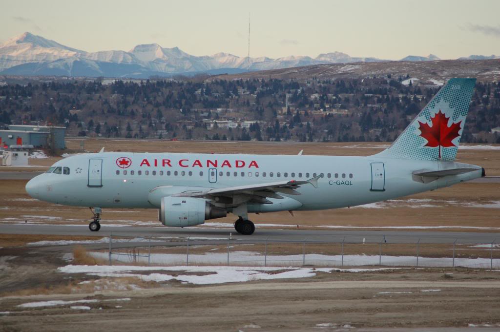 Calgary International (YYC / CYYC) DSC_0059