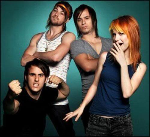 PARAMORE ADDICT! 2043373121a5120132666l