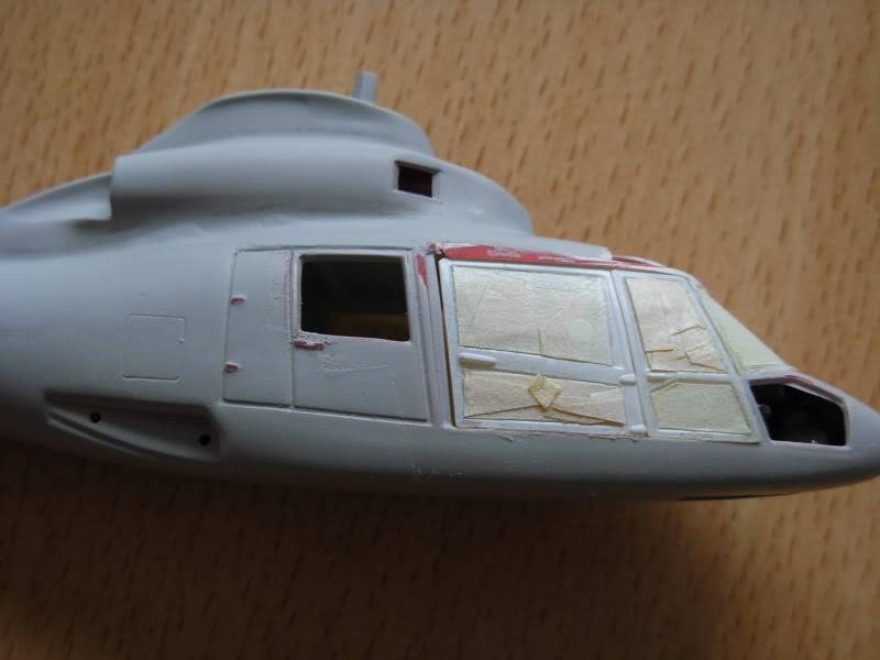 Eurocopter SA 365 Dauphin  Revell  1/72   04/11/09   Gravure en cours . DSCN2661