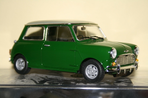 Father & son Mini's  (update) IMG_0046500x333