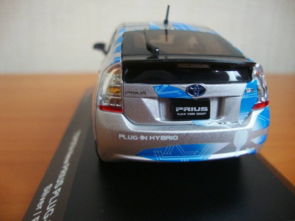 J-Collection en 1:43 ToyotaPrius008