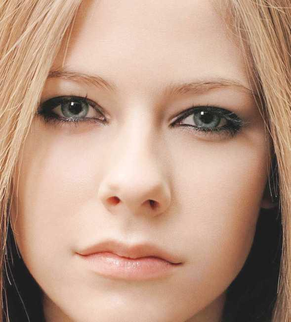 Avril Lavigne 12-1