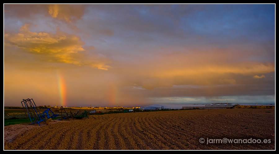 Amaneceres y Puestas de Sol - Página 3 090125-031-CTATARDECERCAMPO