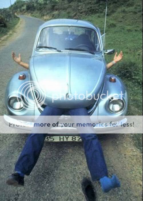 **Caption Game** - Page 34 Car-funny-vw-beetle-18