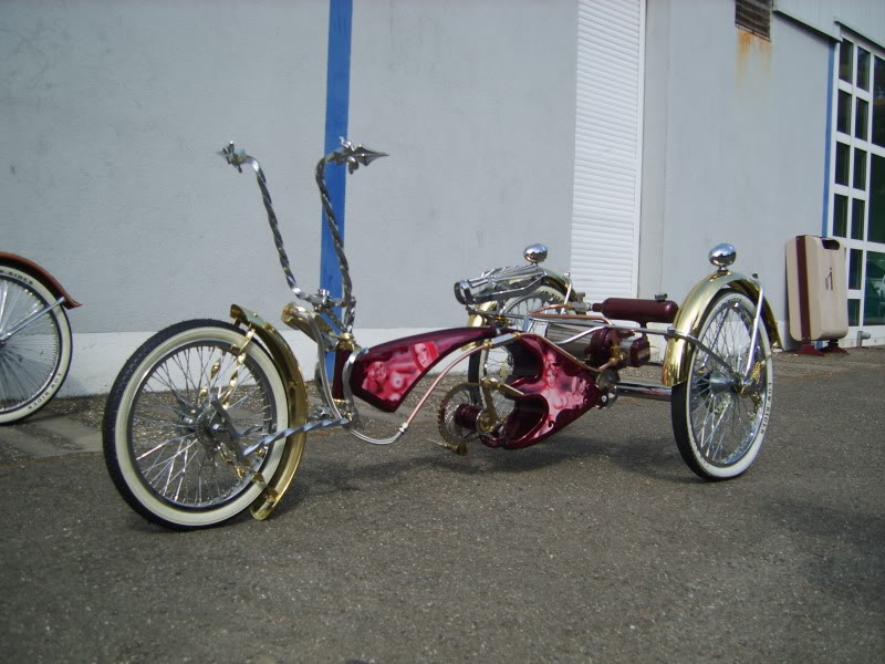 Les Vélos Custom de votre Garage..... - Page 3 S8301704