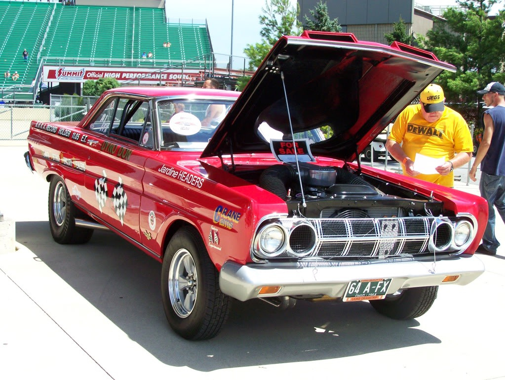 SOHC's are alive and doing well. And other uninique cars at Norwalk 100_1576