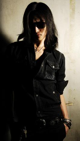 biografia de Toshiya Toshiya