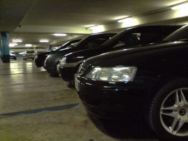 foties of cars in brahead car park P220308_2001