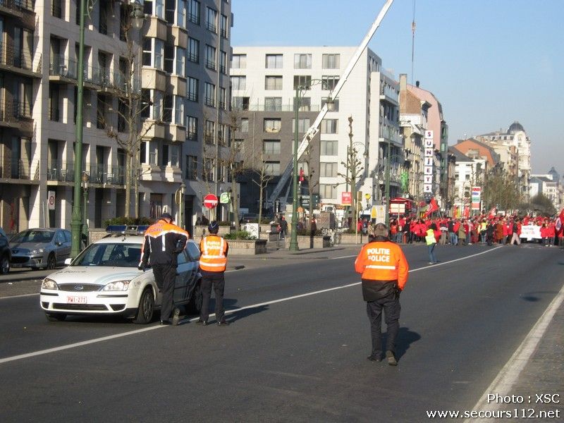 Manifestations à Bruxelles + photos - Page 2 IMG_1105_tn