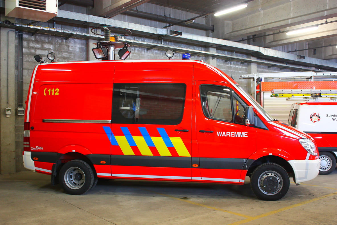 Waremme : Mercedes Sprinter déincarcération pour les pompiers IMG_5410