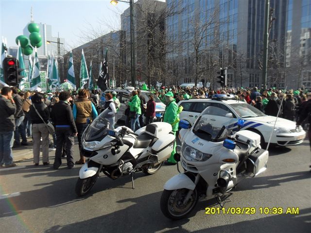 Manifestations à Bruxelles + photos - Page 3 SAM_6200