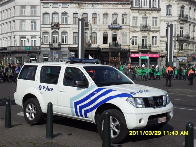 Manifestations à Bruxelles + photos - Page 3 SAM_6211