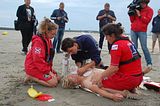 ZeeBrugge : Exercice secours cotiers (8/08/2017 + photos) Th_DSC_0195_tn