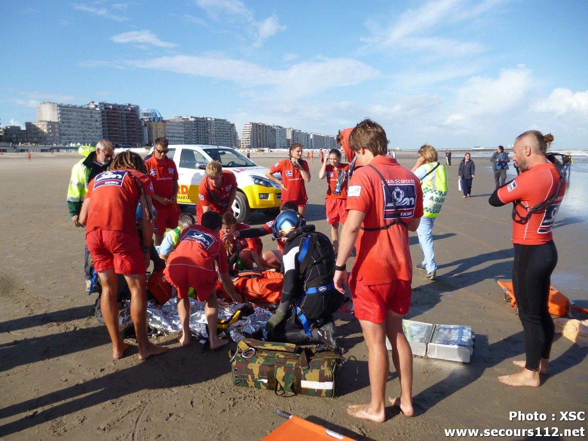 Exercice secours côtiers à Blankenberge (aout 2014 + photos) Zee2014%2014