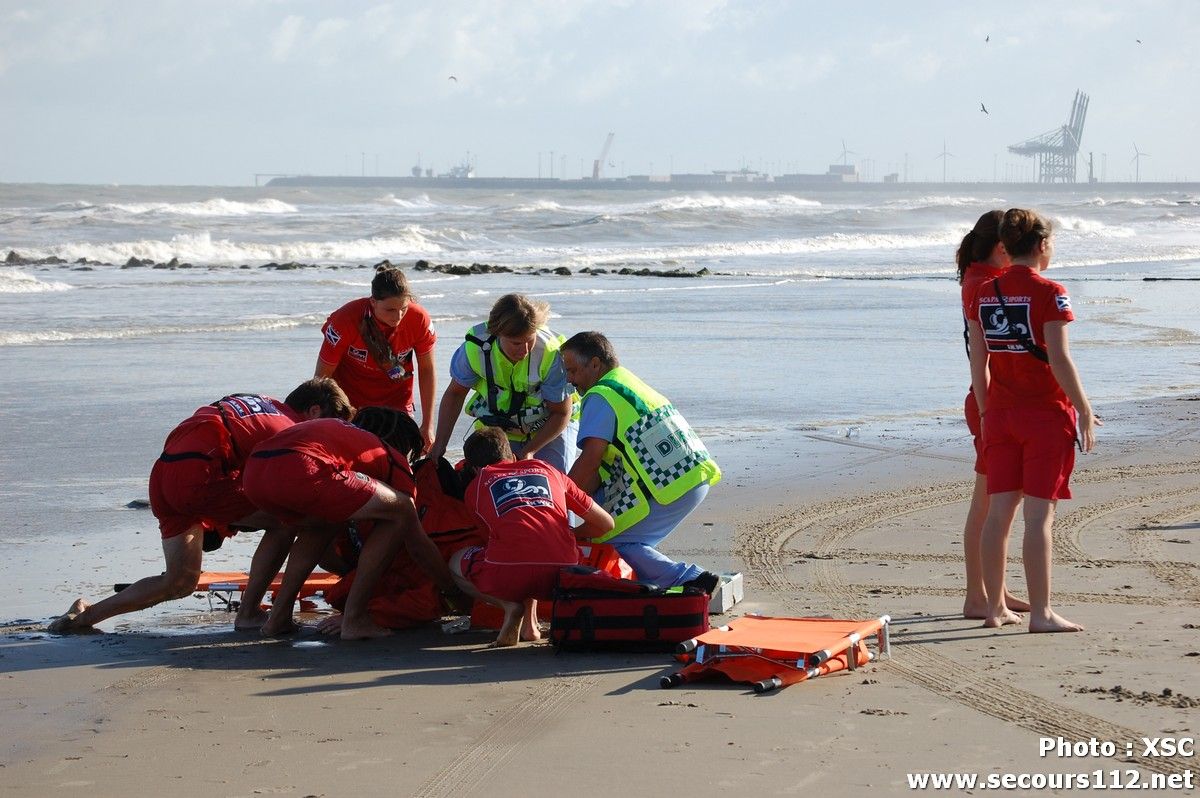Exercice secours côtiers à Blankenberge (aout 2014 + photos) Zee2014%20141