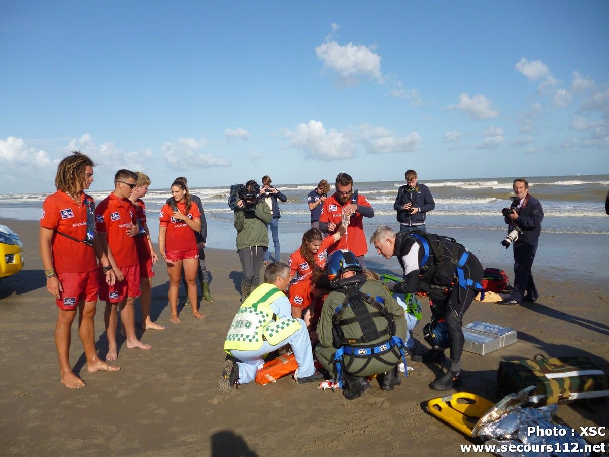 Exercice secours côtiers à Blankenberge (aout 2014 + photos) Zee2014%208