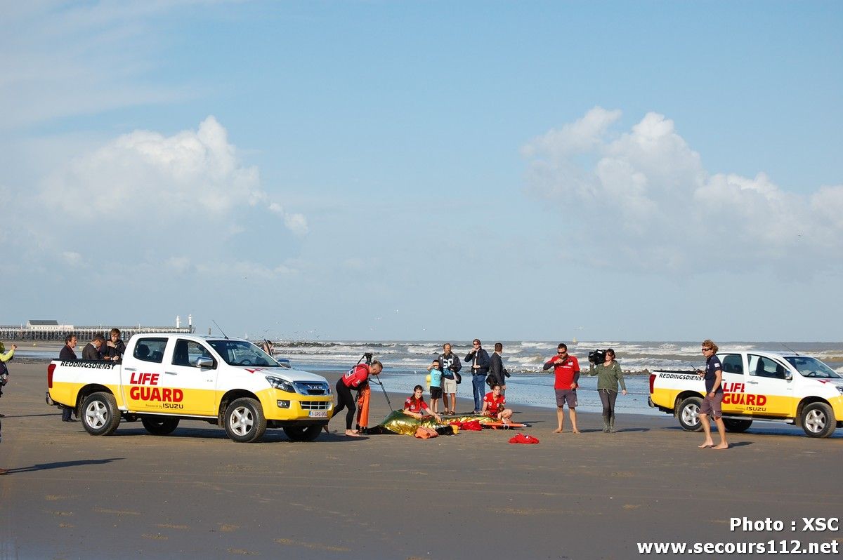 Exercice secours côtiers à Blankenberge (aout 2014 + photos) Zee2014%2094