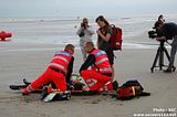 De Panne : Premier exercice de sauvetage côtier avec le nouvel hélicoptère NH90 (4/08/2015 + photos) Th_DSC_0089_tn