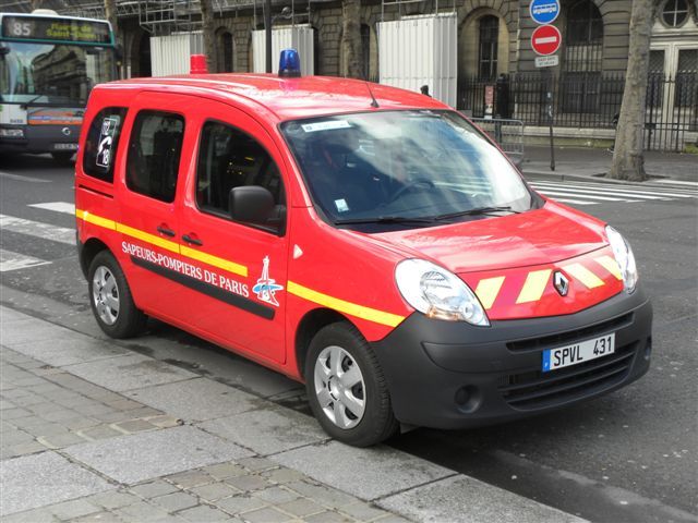 paris: divers services de secours DSCN8482