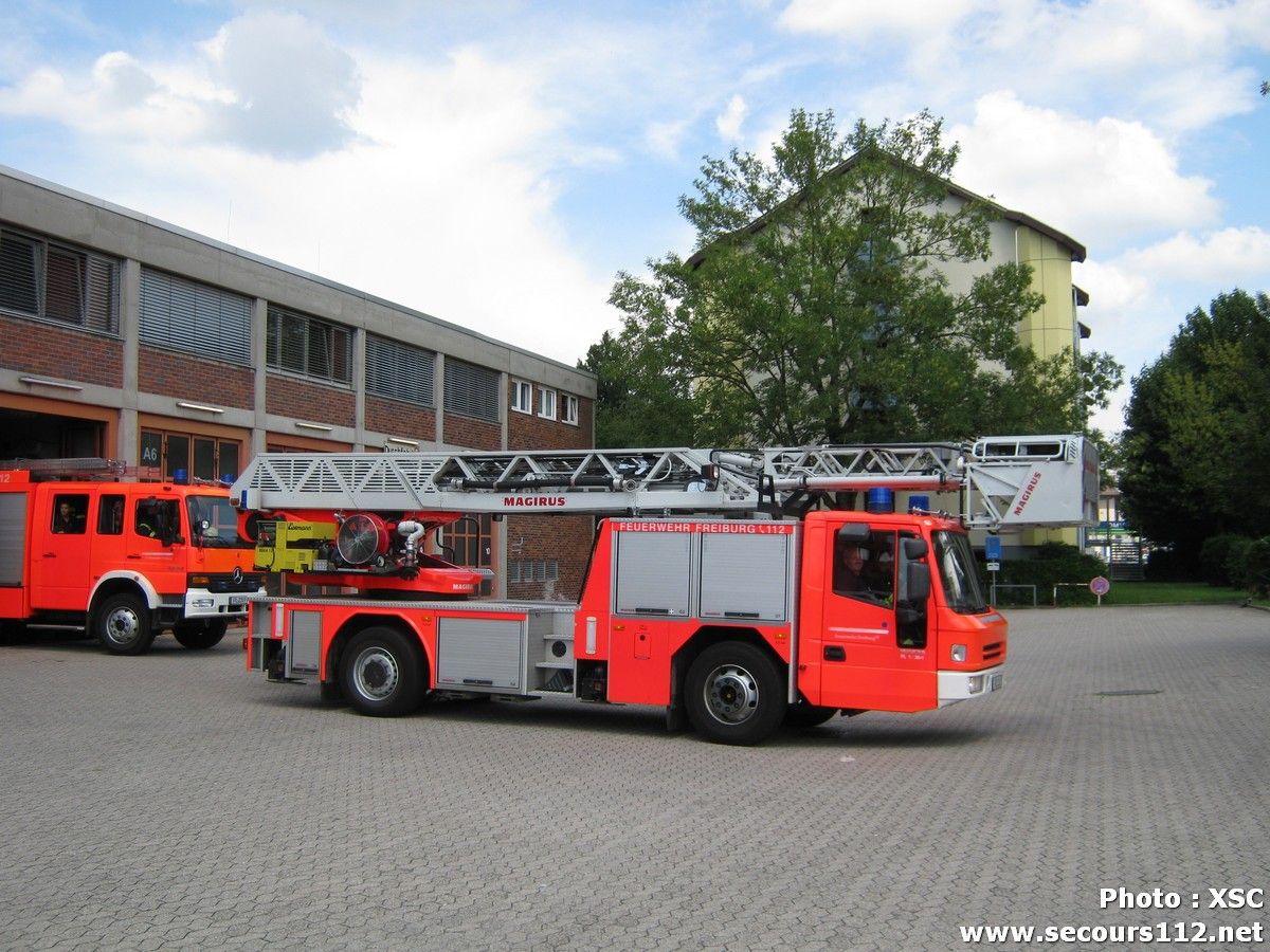 Feuerwehr Freiburg im Breisgau FreiburgIMG_553735_tn