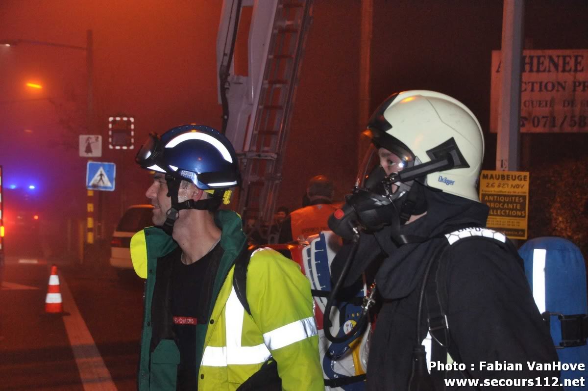 NYF911 - BEAUMONT : EXERCICE CATASTROPHE : 60 jeunes intoxiqués à l’internat (23/11/2011 + photos) Tn_DSC_0473_tn