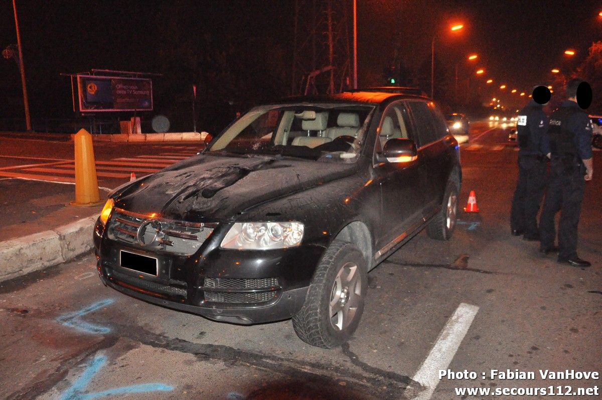 NYF911 - Châtelineau : 2 piétonnes renversées par un automobiliste dans un carrefour (16/11/2012 + photos) ChatelineauaccidentgraveDSC_03742_tn