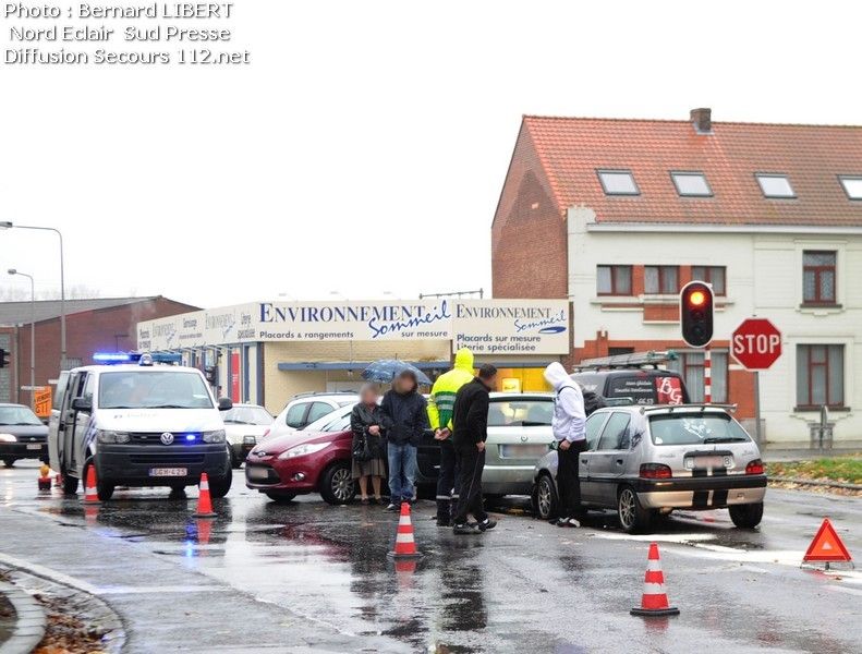 Tournai : accident sur la chaussée de Roubaix (23/11/2012 + photos) DSC_8009_tn-2