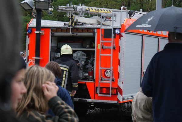 Ittre : Démo feu de bateau par les pompiers de Tubize Tubize1