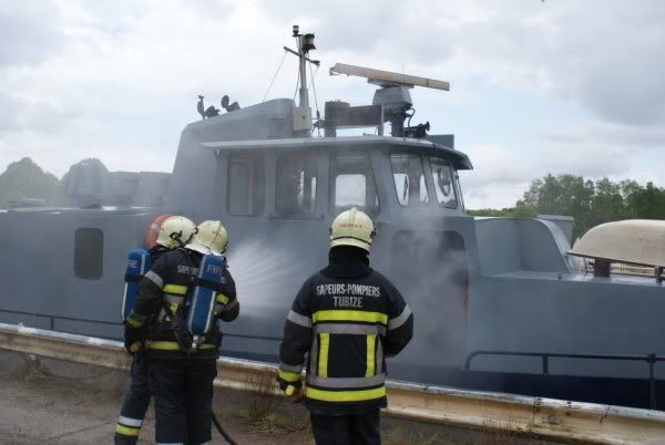 Ittre : Démo feu de bateau par les pompiers de Tubize Tubize12