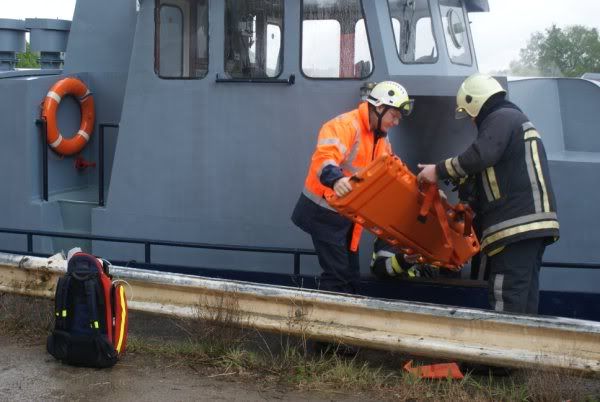 Ittre : Démo feu de bateau par les pompiers de Tubize Tubize22