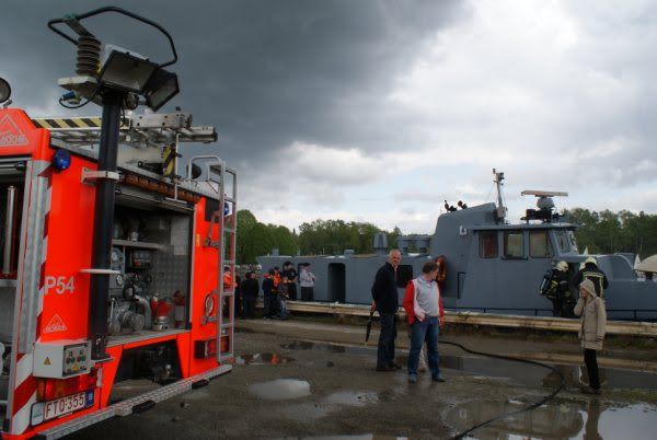 Ittre : Démo feu de bateau par les pompiers de Tubize Tubize35