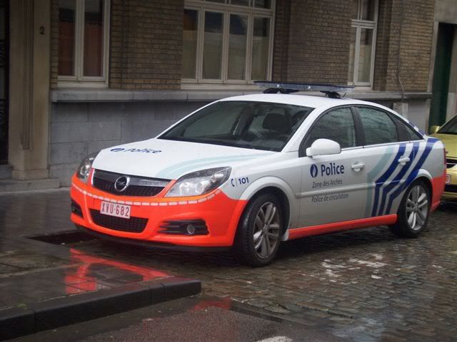 La Police boraine se met à l’orange ! OpelAstraZonedesArches