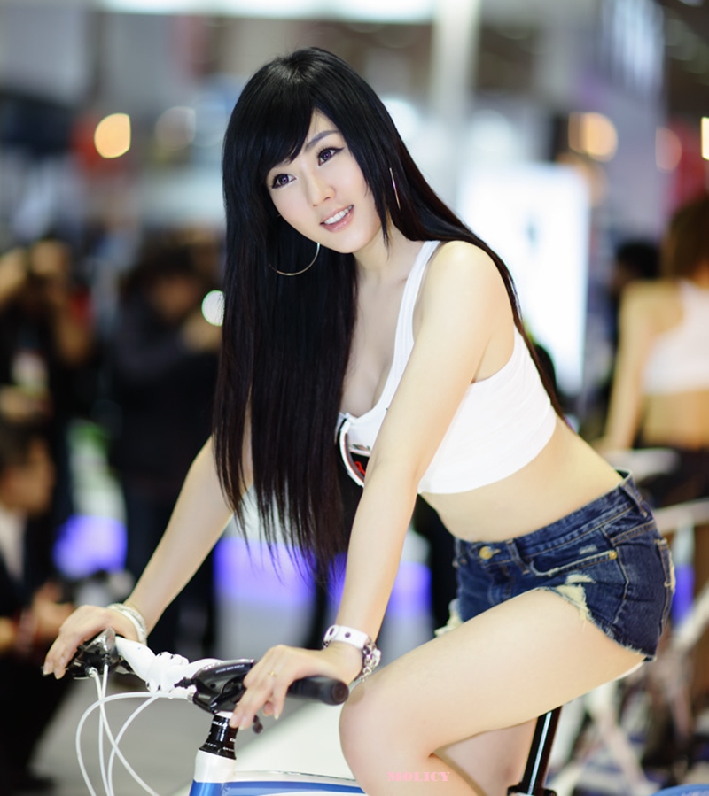 Hwang Mi Hee at SPOEX 2012 Hwang-Mi-Hee-new-photos-02