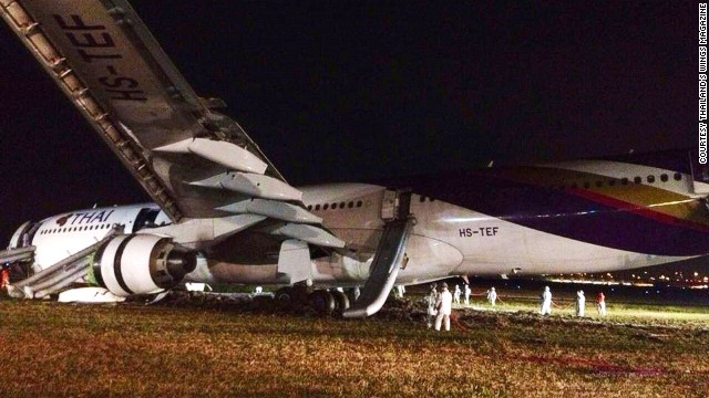 POUSO - [Internacional] Acidente em pouso de avião fere ao menos 13 na Tailândia 130909121540-thai-plane-crash-1-story-top