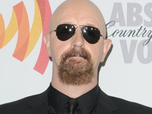 Que tres cosas deseais para 2012? Music_rob_halford