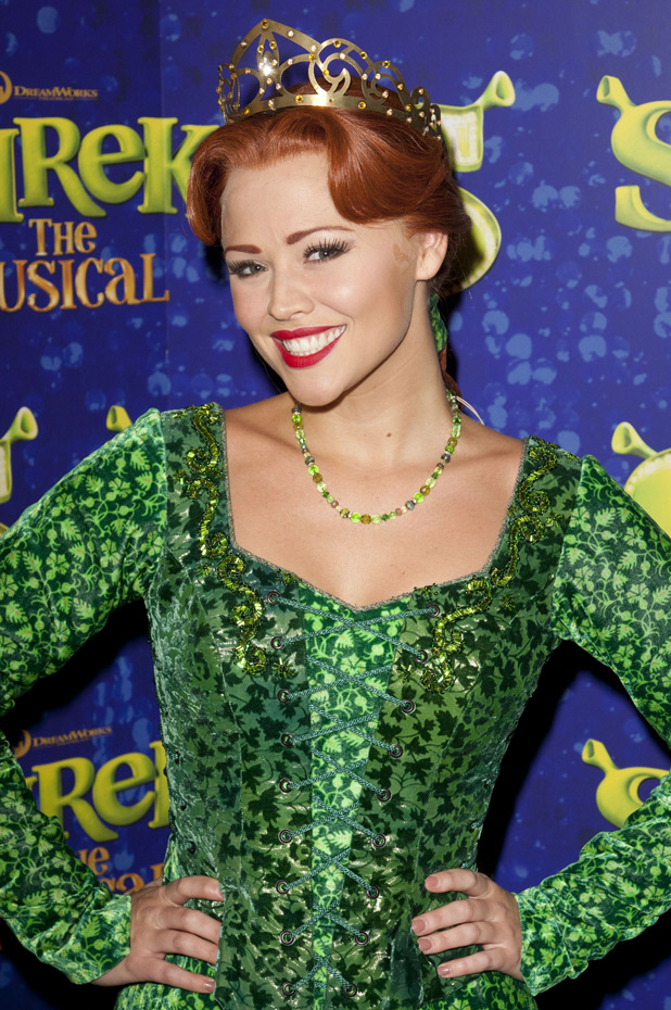 Integrante "Kimberley Walsh" - Página 11 618_showbiz_kimberley_shrek_02