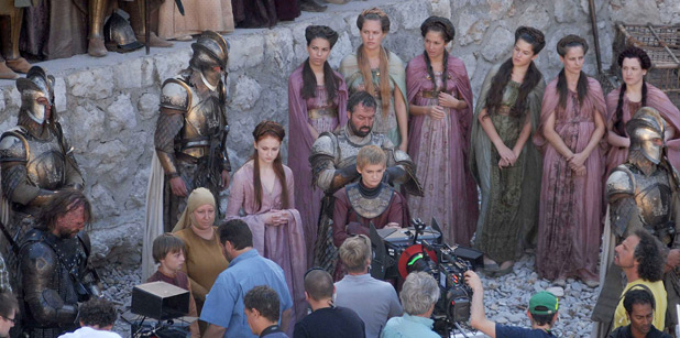 (Série) Game Of Thrones : saison 2.  - Page 2 618_ustv_game_thrones_so2_filming_03