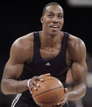 hombres - HOMBRES MARAVILLOSOS (DE ESOS DE AMOR PLATONICO) Dwight-howard-300x350