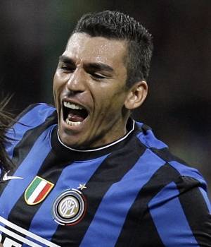 El Inter de Milan (por DB10) Lucio-inter-de-milan-300x350